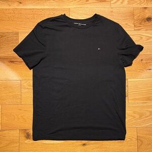 Tommy Hilfiger Men's Classic Black Tee